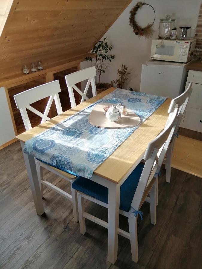 Apartman Dve Micky Пец под Снежко Екстериор снимка
